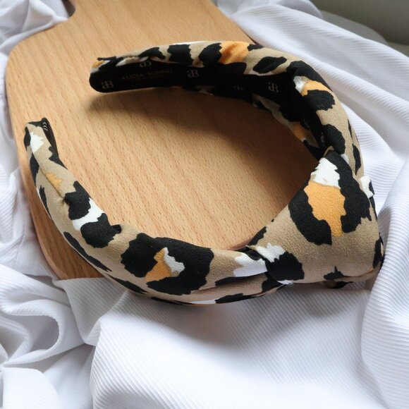 Alicia Bonnie On The Prowl Leopard Knotted Headband New - Picture 2 of 2